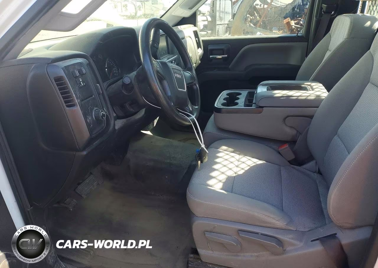 2018 GMC Sierra C3500 VIN:1GD31VCGXJF181070 - 7