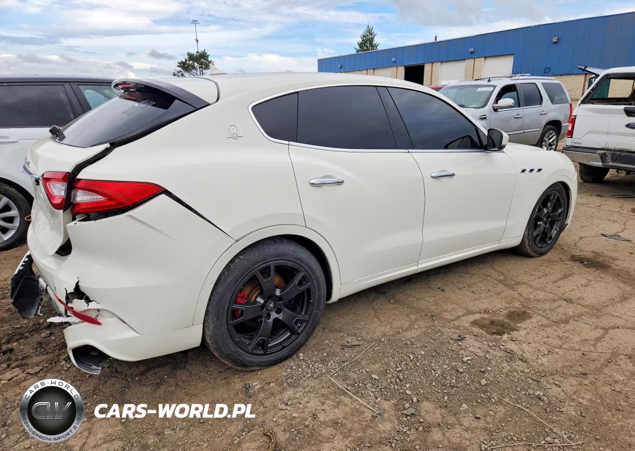 2019 Maserati Levante VIN:ZN661XUA7KX318693 - 3
