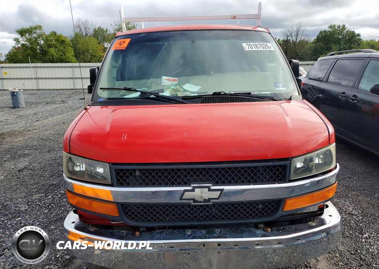 2008 Chevrolet Express G2500 VIN:1GAGG25K881156933 - 5