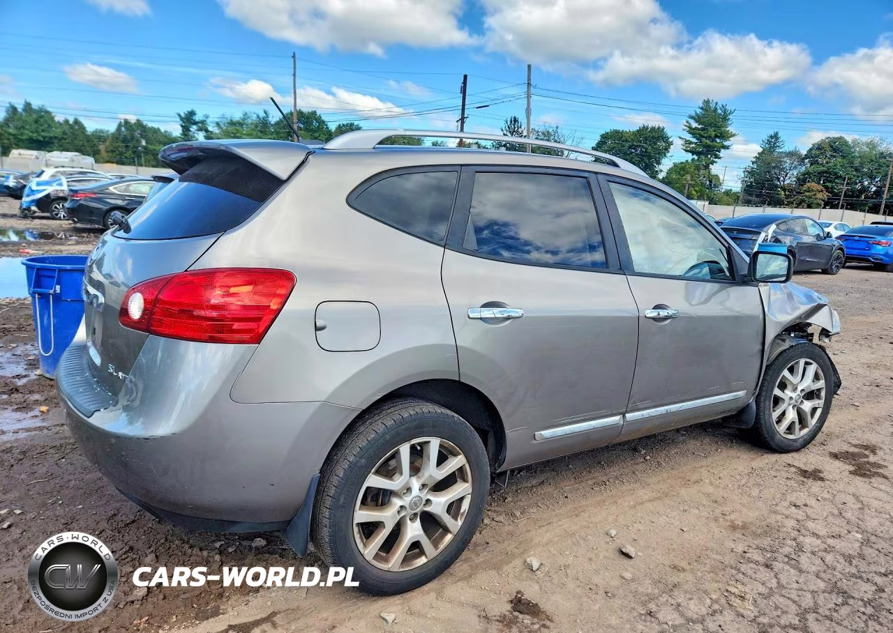 2013 Nissan Rogue S VIN:JN8AS5MV4DW109618 - 3