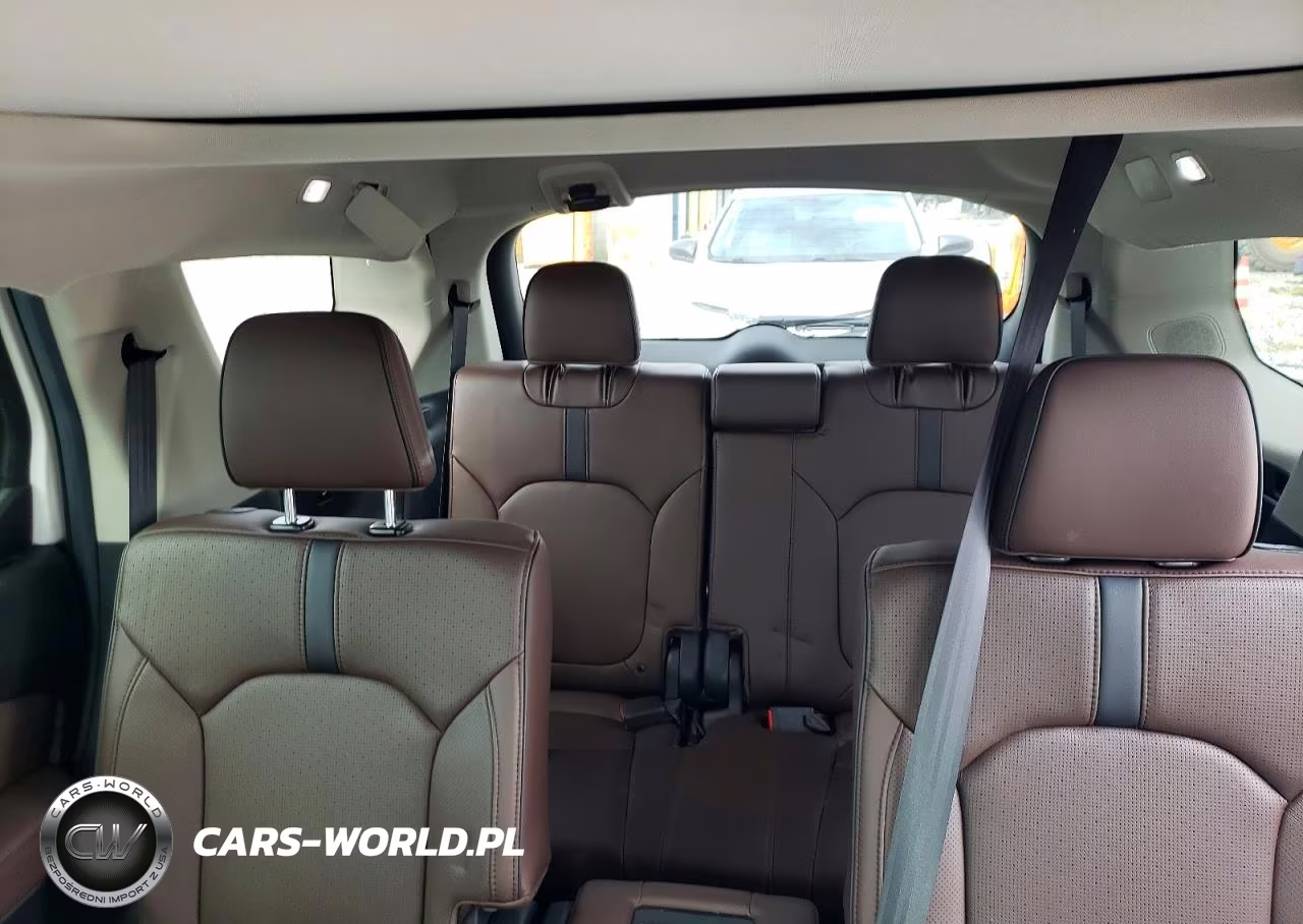 2025 Honda Pilot Elite VIN:5FNYG1H86SB077233 - 10