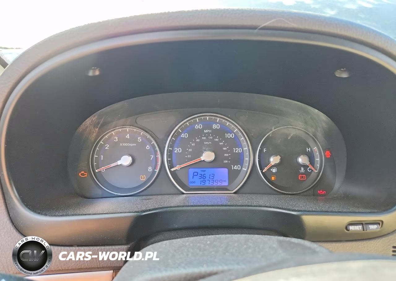 2012 Hyundai Santa Fe VIN:5XYZKDAG0CG109979 - 9