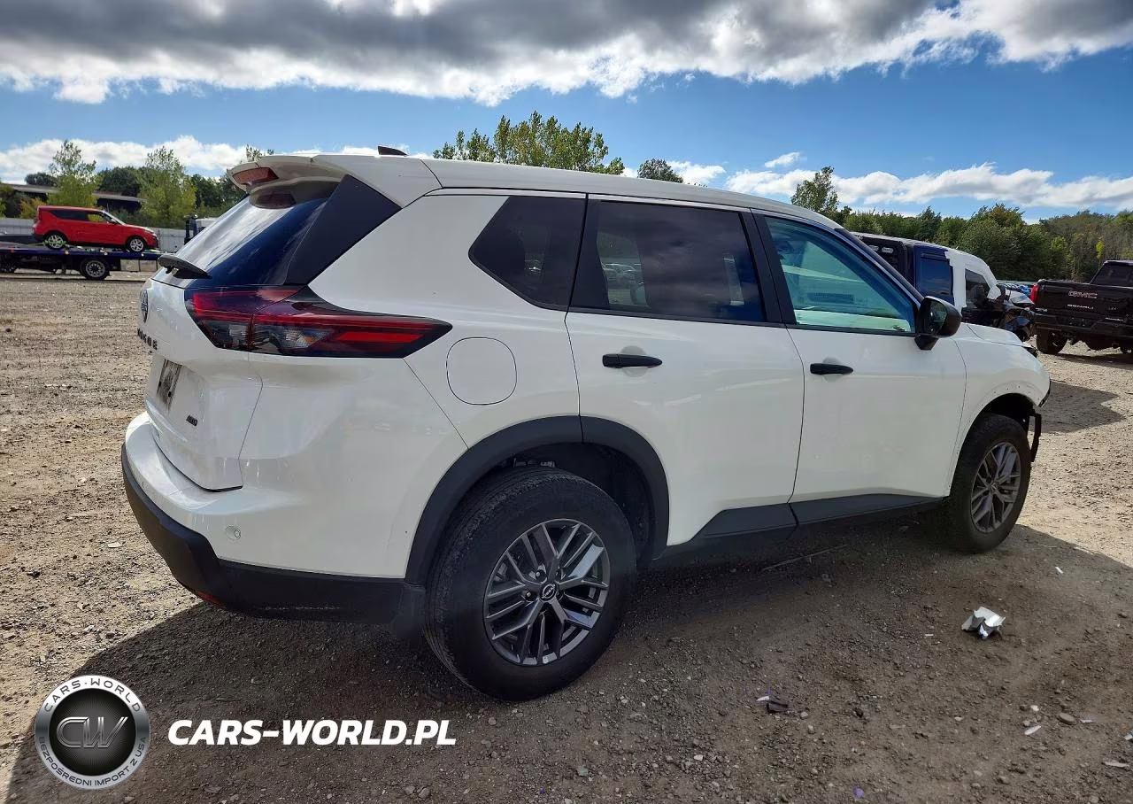 2024 Nissan Rogue S VIN:5N1BT3AB6RC724722 - 3