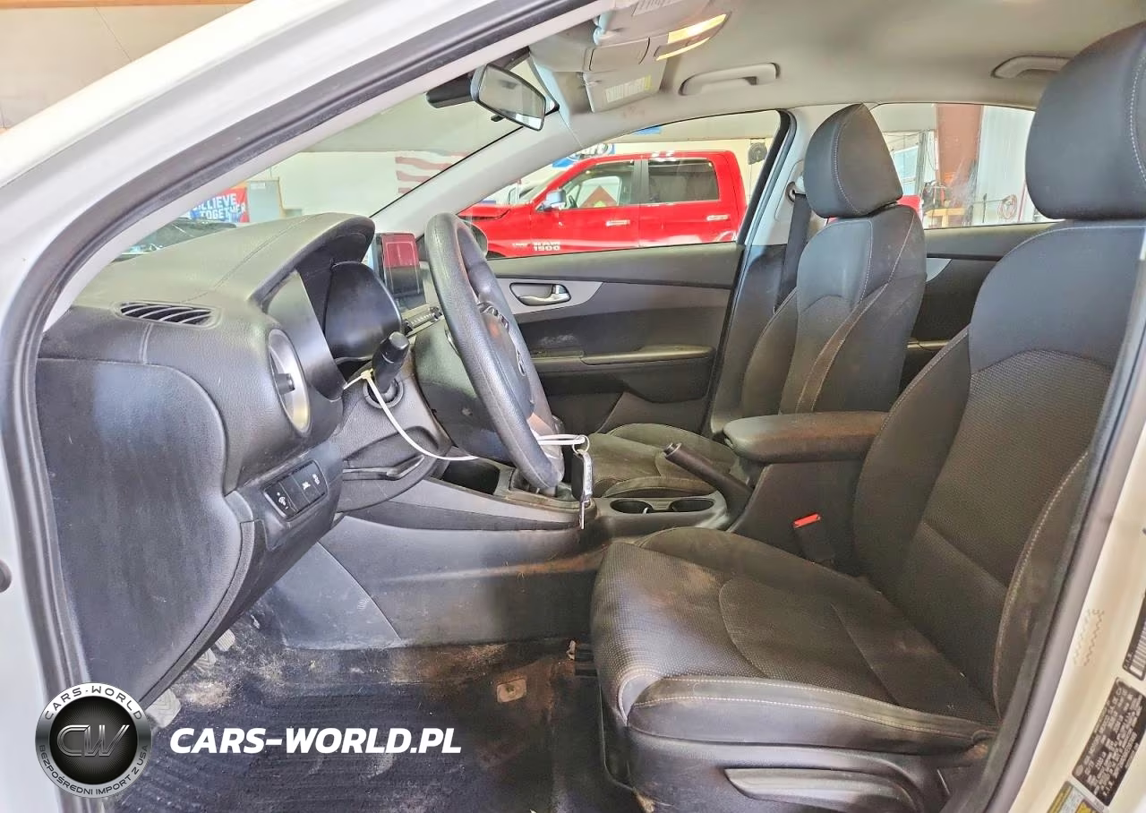2019 Kia Forte Fe VIN:3KPF24AD6KE097499 - 7