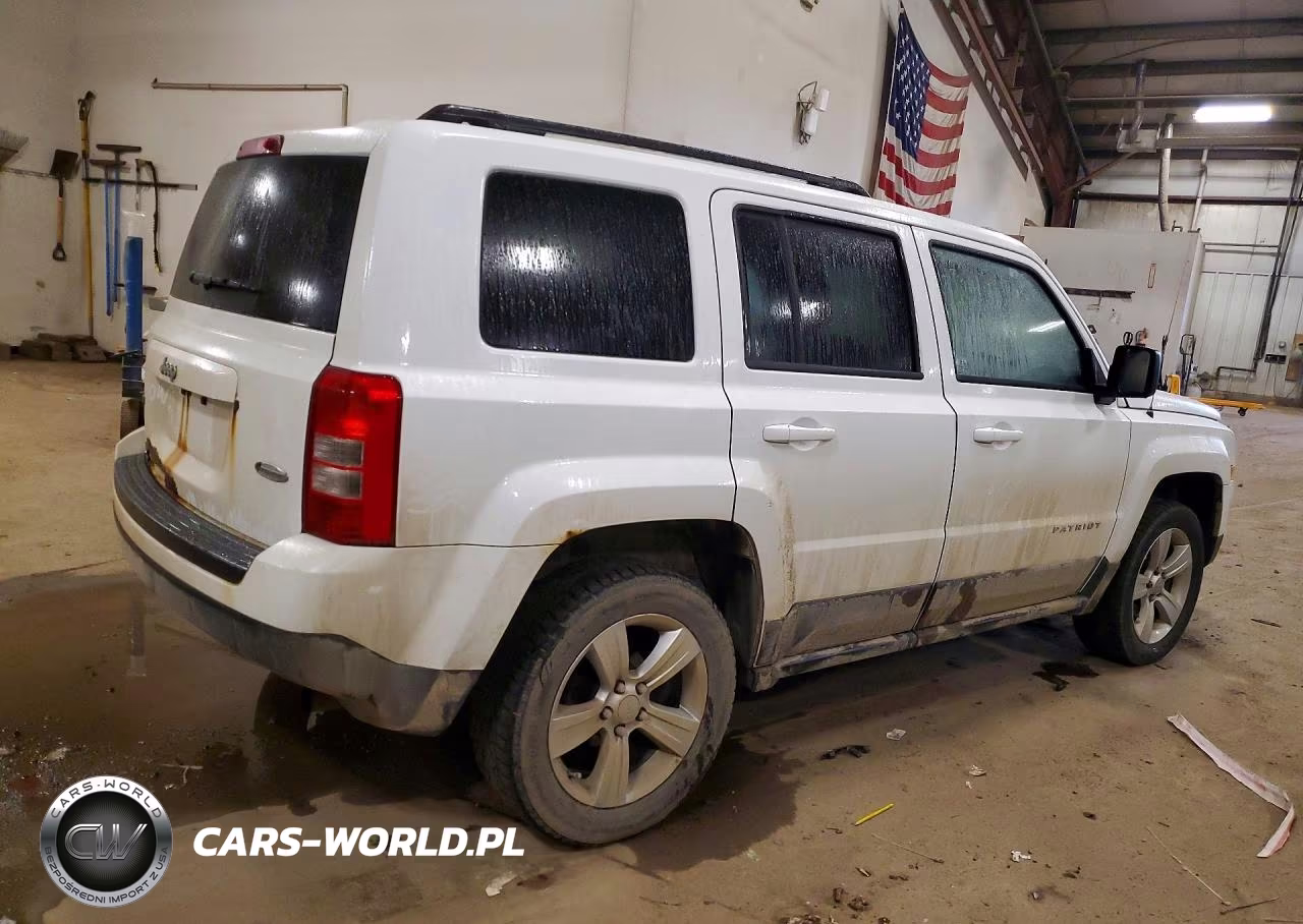 2014 Jeep Patriot Latitude VIN:1C4NJRFB9ED665088 - 3