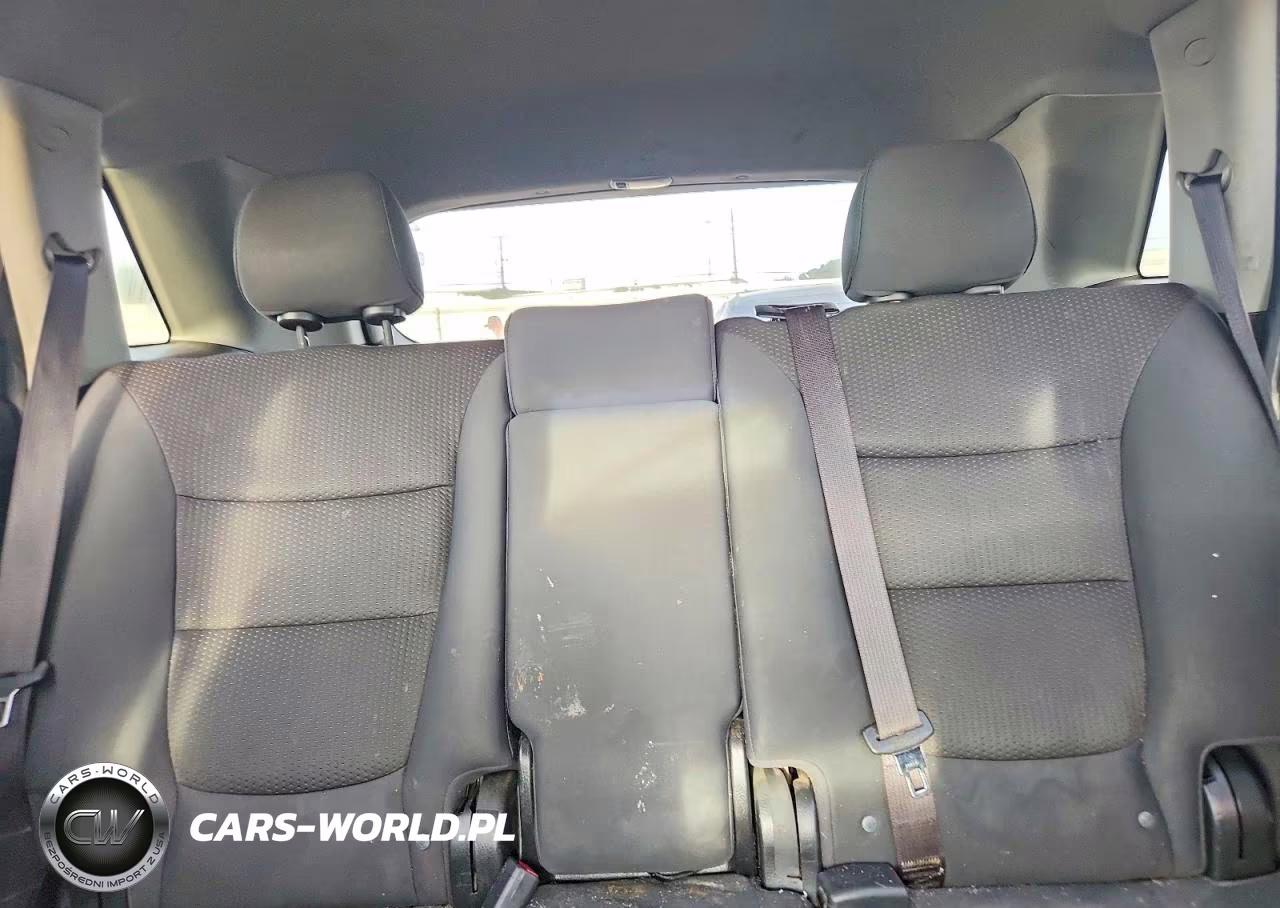 2011 Kia Sorento Lx VIN:5XYKT3A1XBG107725 - 10