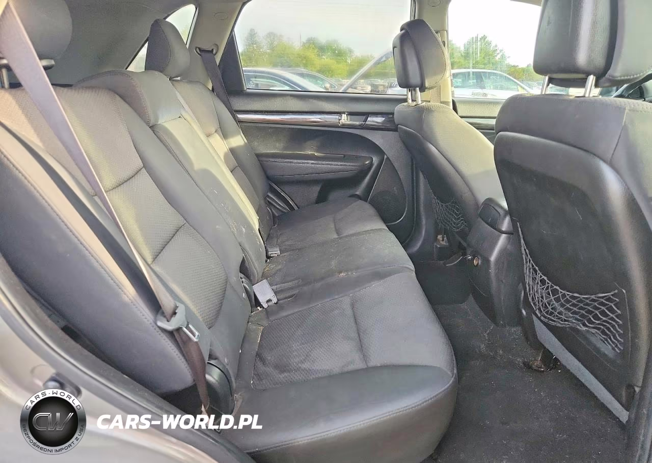 2011 Kia Sorento Lx VIN:5XYKT3A1XBG107725 - 11