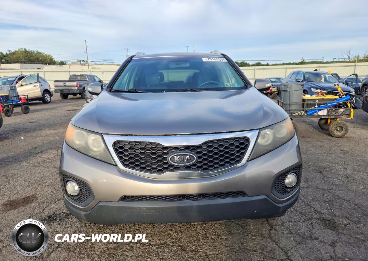 2011 Kia Sorento Lx VIN:5XYKT3A1XBG107725 - 5