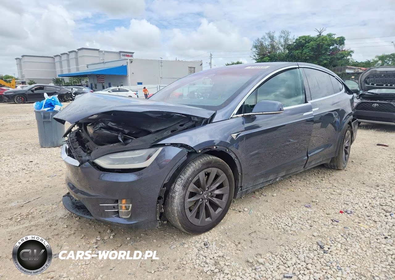 2018 Tesla Model X VIN:5YJXCBE25JF089269 - 1