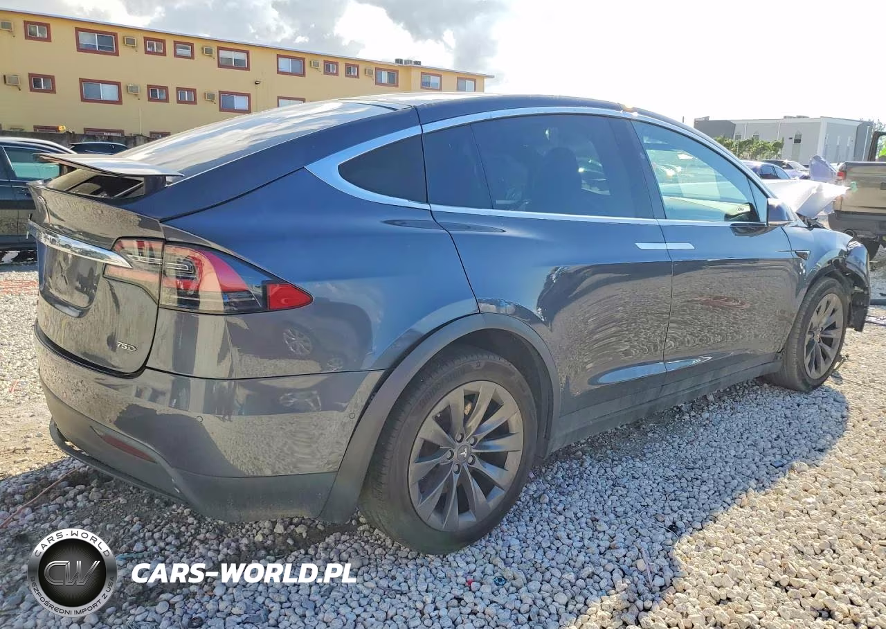 2018 Tesla Model X VIN:5YJXCBE25JF089269 - 3