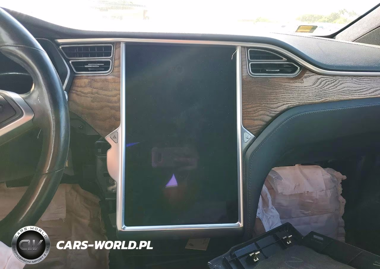 2018 Tesla Model X VIN:5YJXCBE25JF089269 - 9