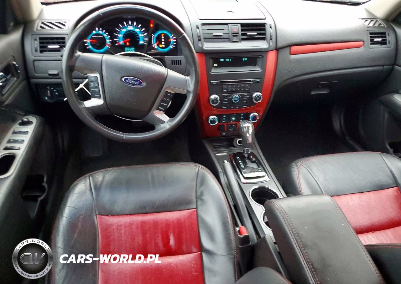 2011 Ford Fusion Sport VIN:3FAHP0KCXBR113310 - 8