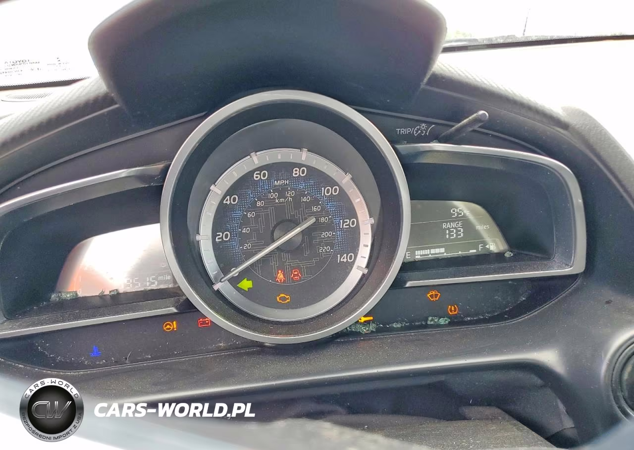 2018 Toyota Yaris Ia Base VIN:3MYDLBYV2JY302838 - 9