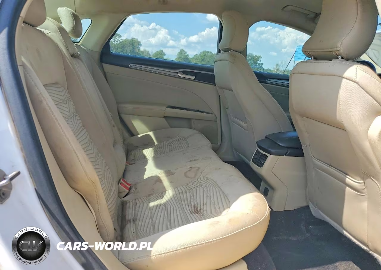 2016 Ford Fusion Se VIN:3FA6P0H7XGR221886 - 10