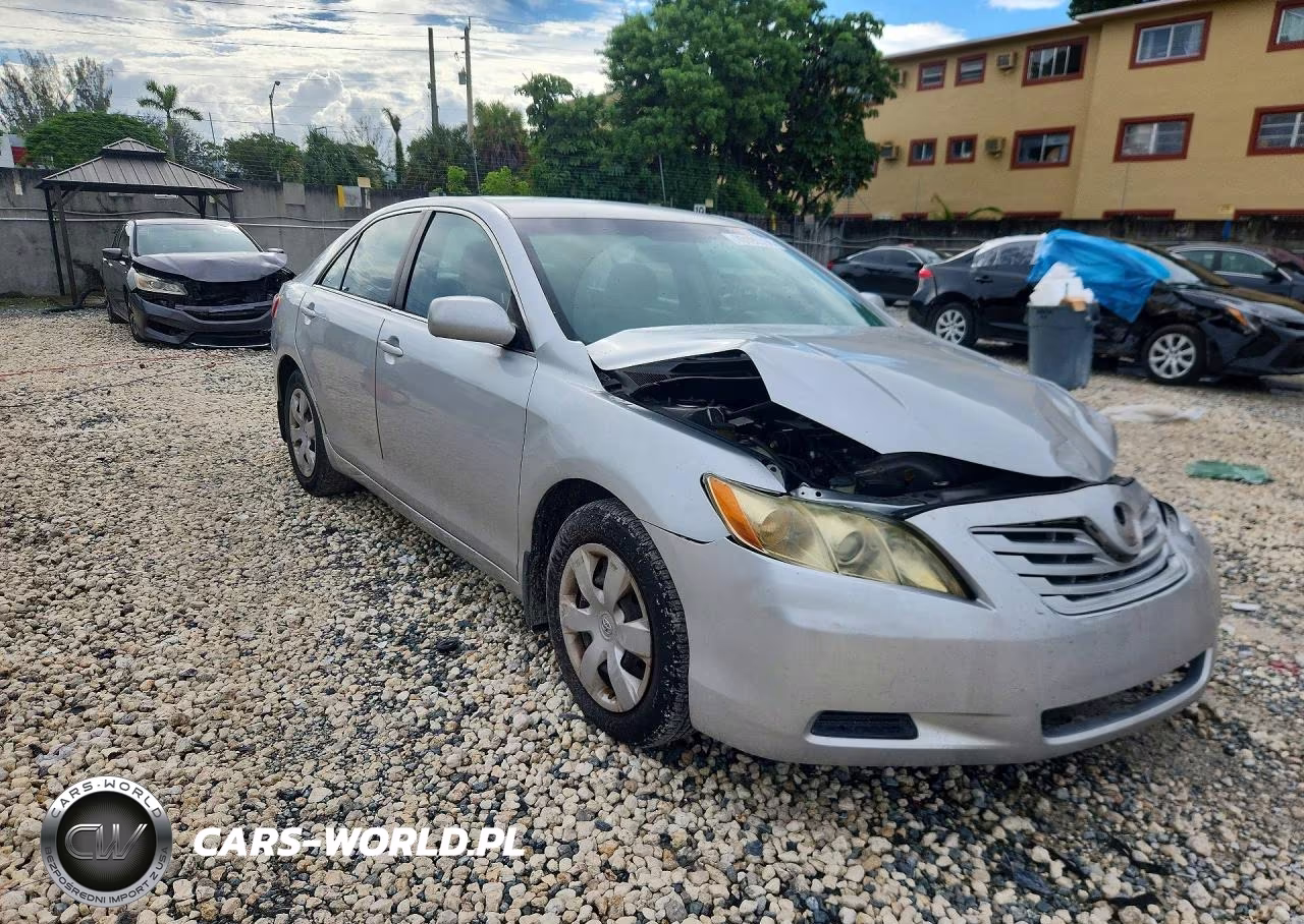 2009 Toyota Camry Le VIN:4T1BE46K29U352637 - 4