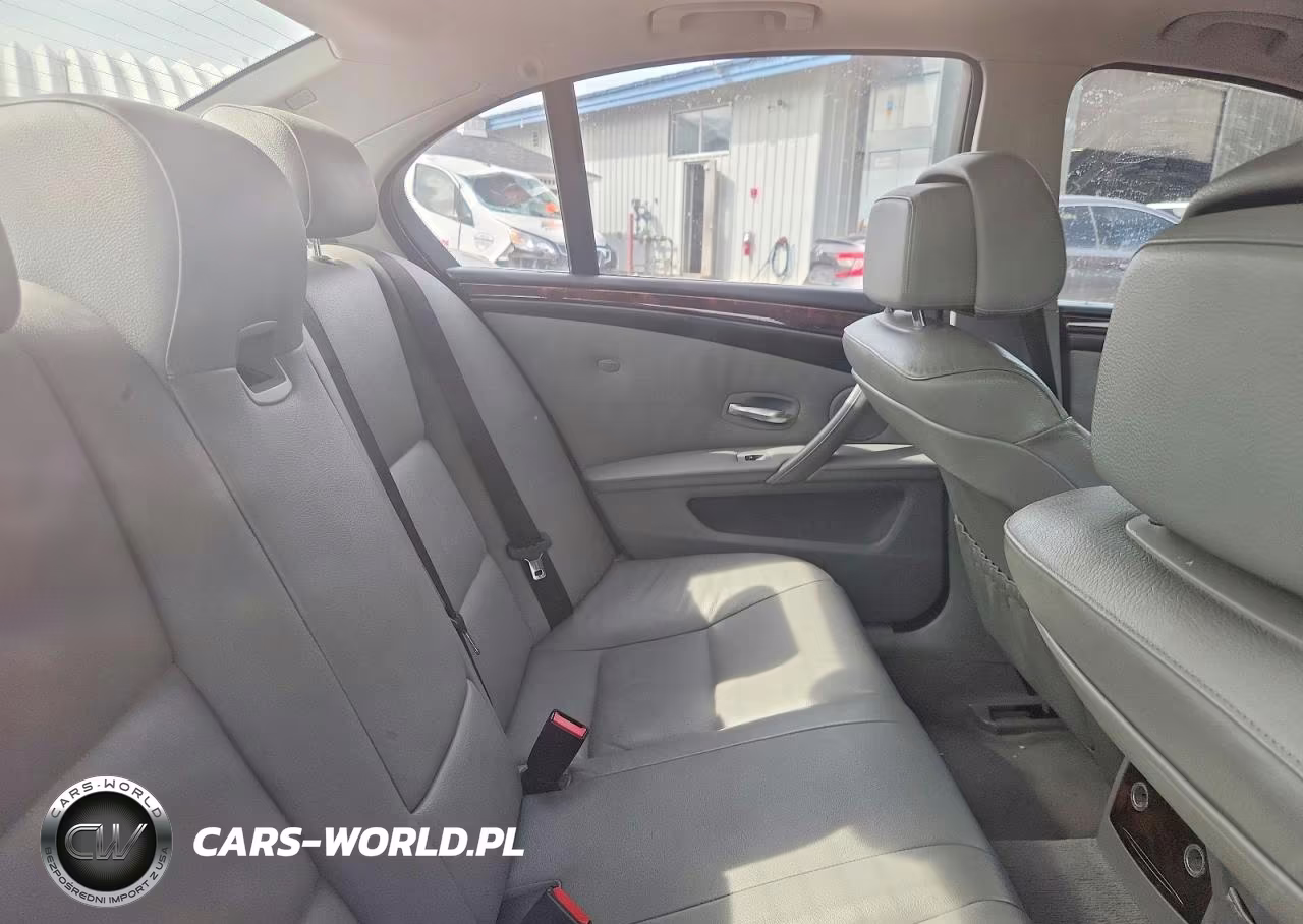 2008 BMW 535 Xi VIN:WBANV93548CZ66202 - 10