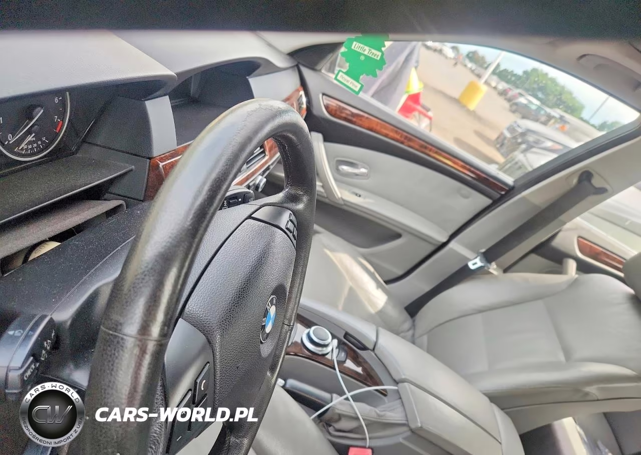 2008 BMW 535 Xi VIN:WBANV93548CZ66202 - 9