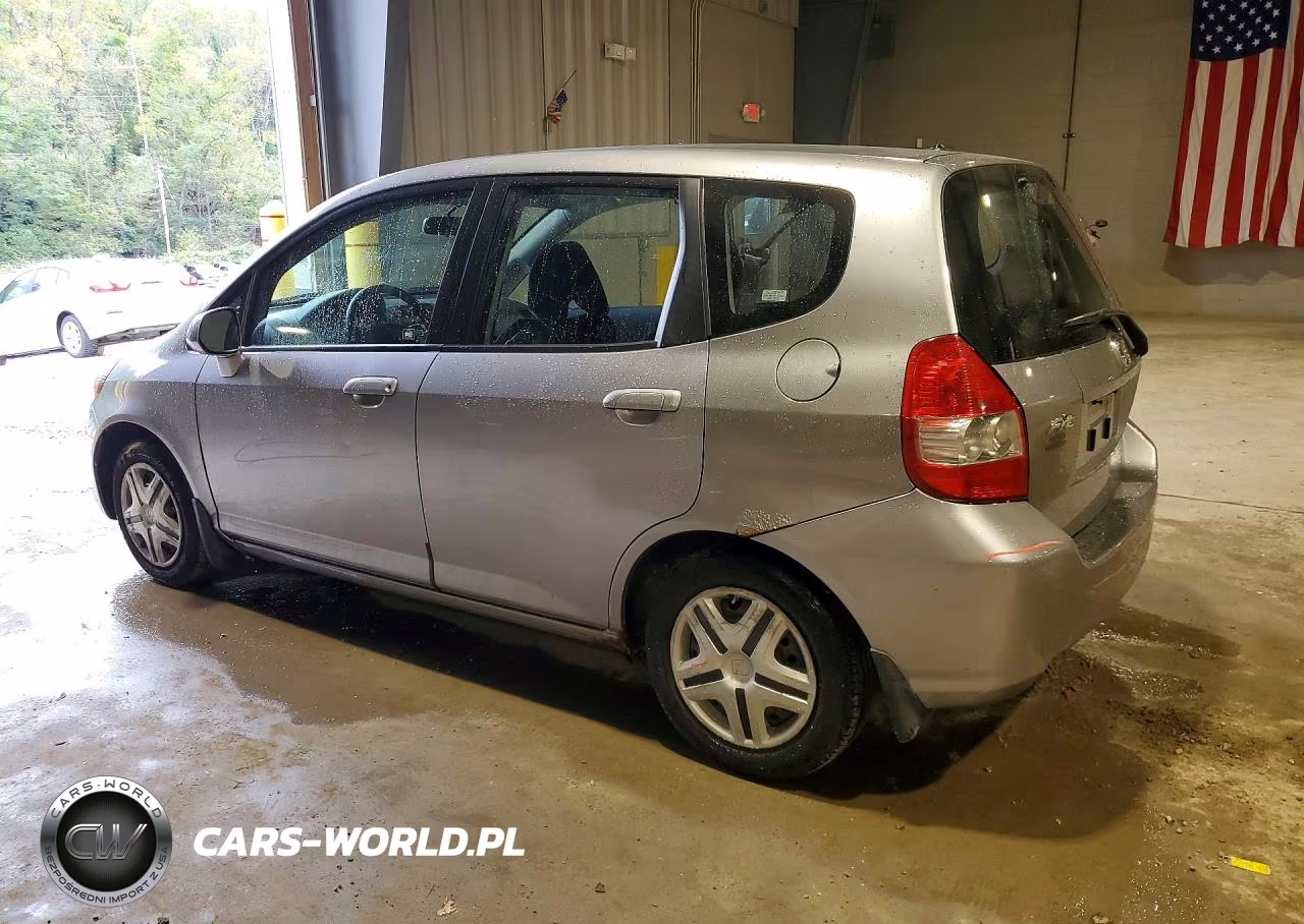 2008 Honda Fit VIN:JHMGD384X8S066386 - 2