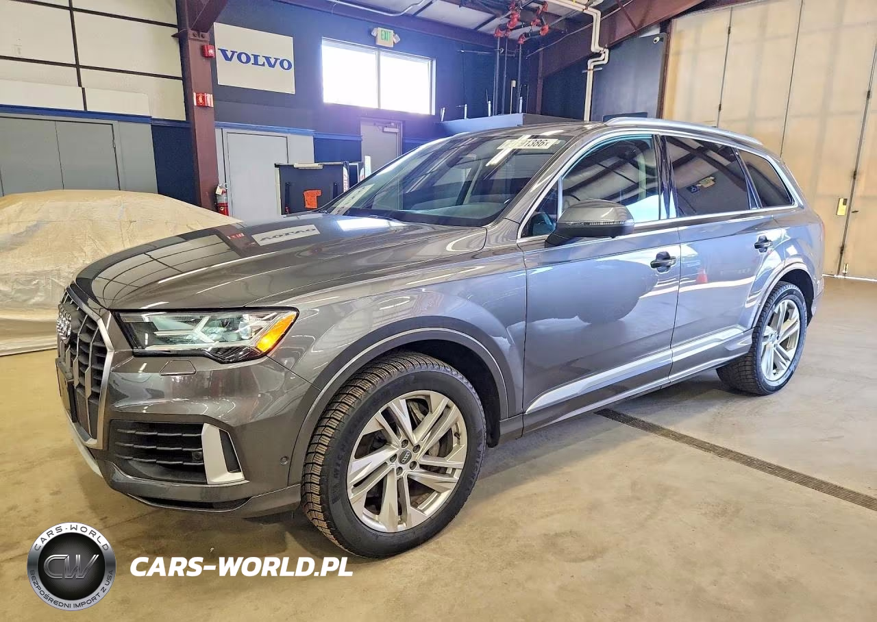 2020 Audi Q7 Premium Plus