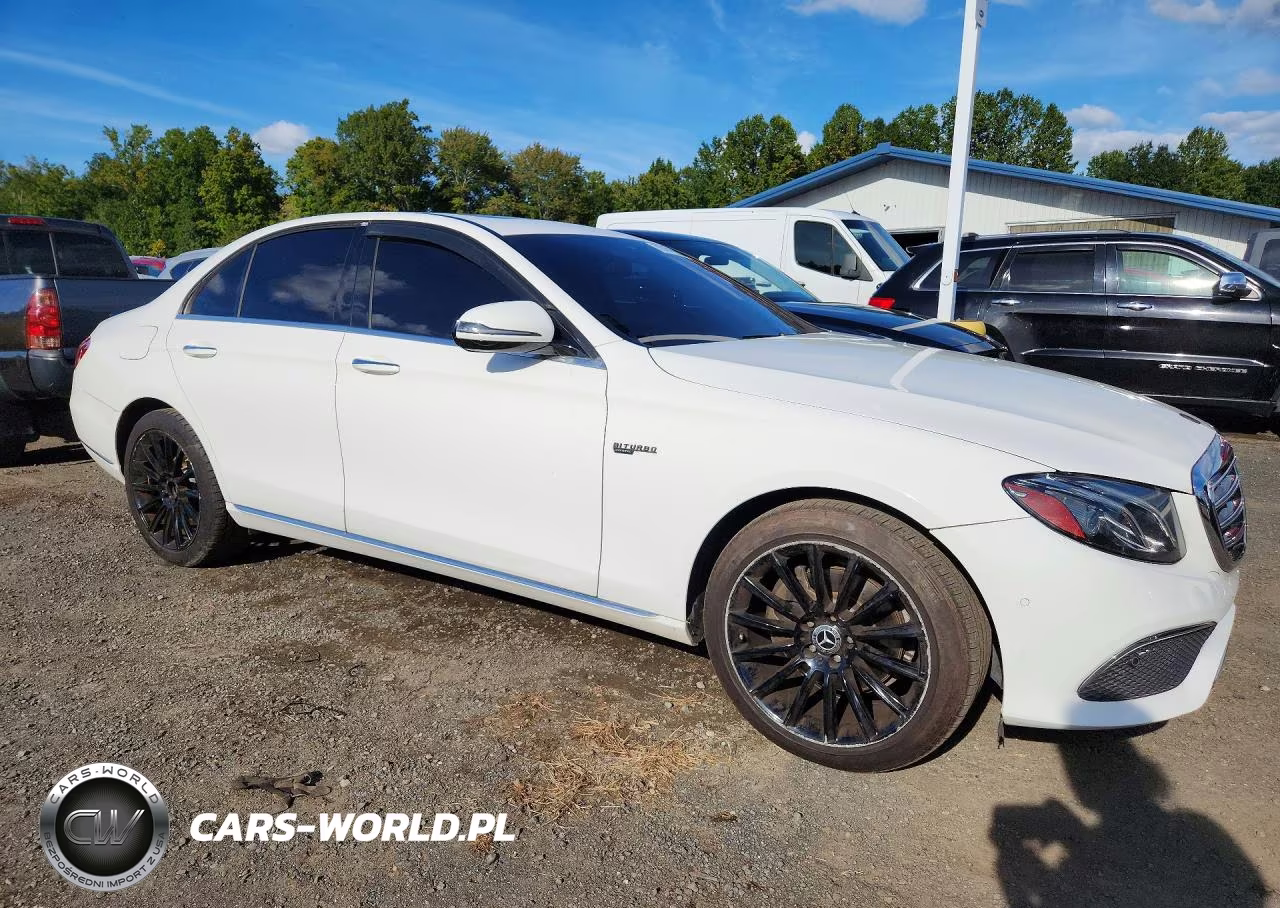 2018 Mercedes-Benz E 300 4Matic VIN:WDDZF4KB9JA314209 - 4