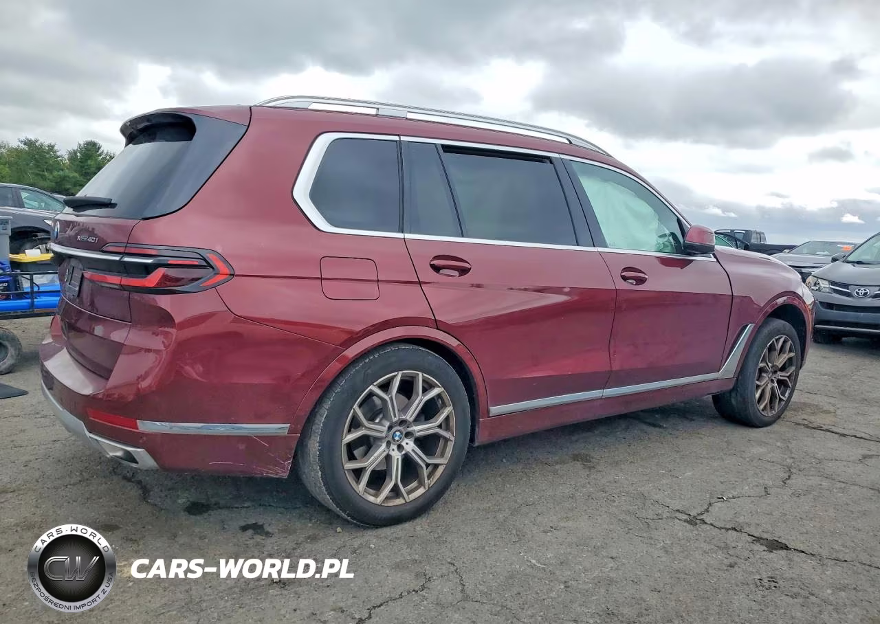 2025 BMW X7 xDrive40I VIN:5UX23EM00S9X29202 - 3