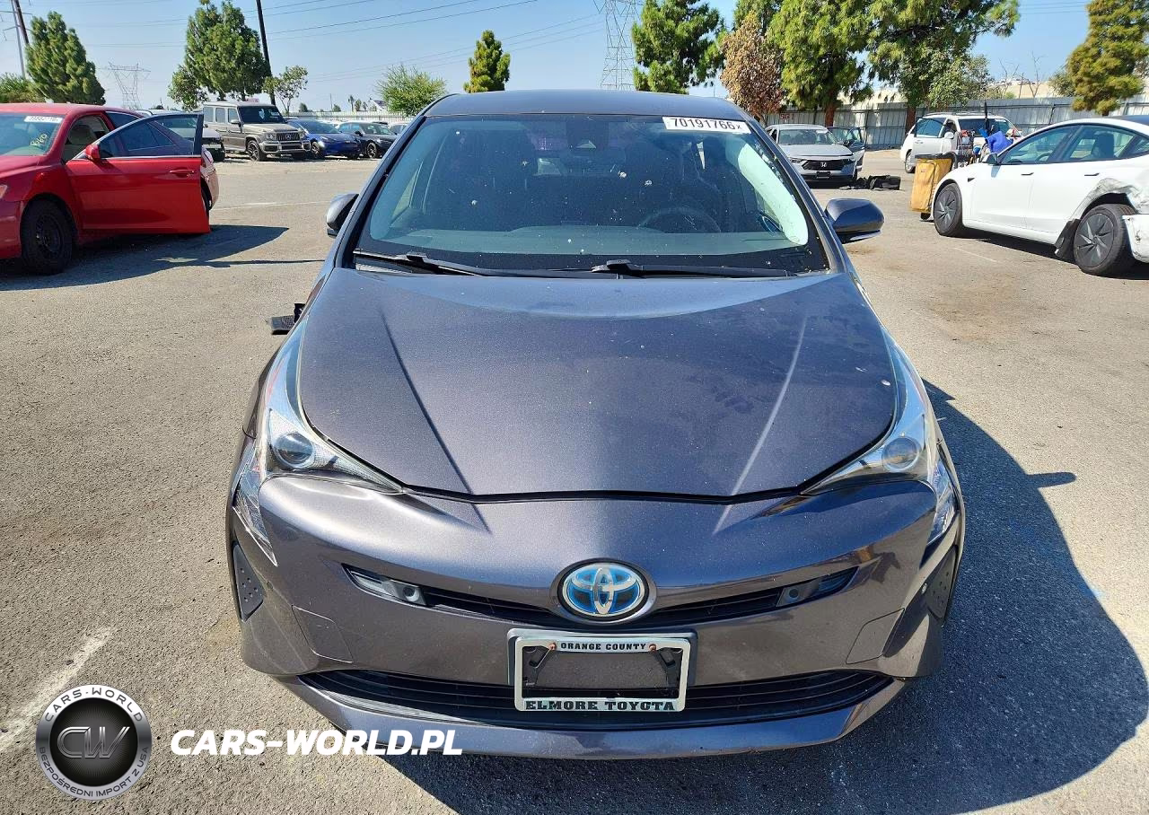2017 Toyota Prius Two VIN:JTDKBRFU1H3568687 - 5