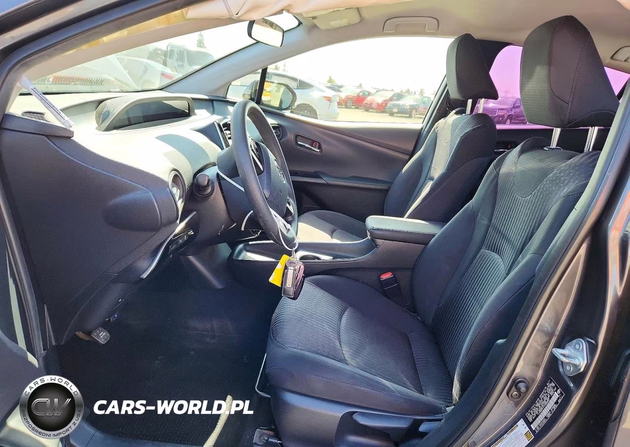 2017 Toyota Prius Two VIN:JTDKBRFU1H3568687 - 7