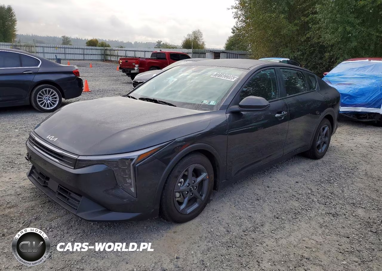 2026 Kia K4 Lxs – zdjęcie 1 z 13