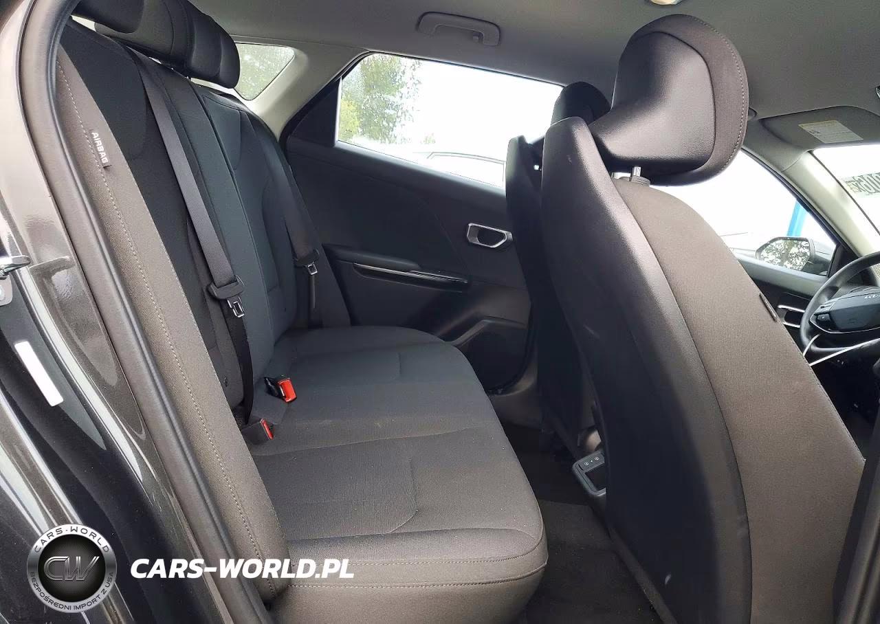 2026 Kia K4 Lxs VIN:3KPFT4DE7TE349733 - 10