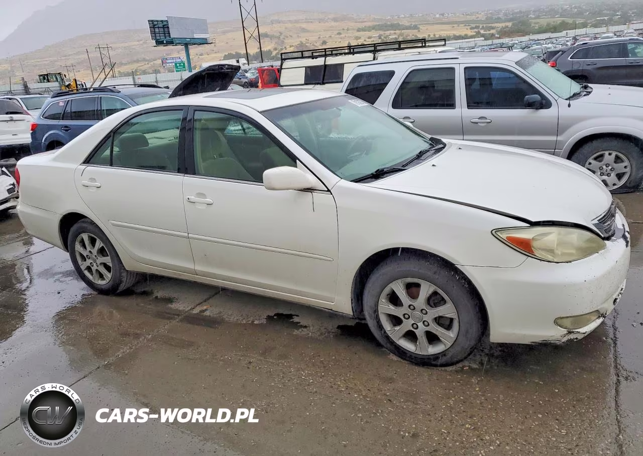 2004 Toyota Camry VIN:JTDBE30K340267913 - 4