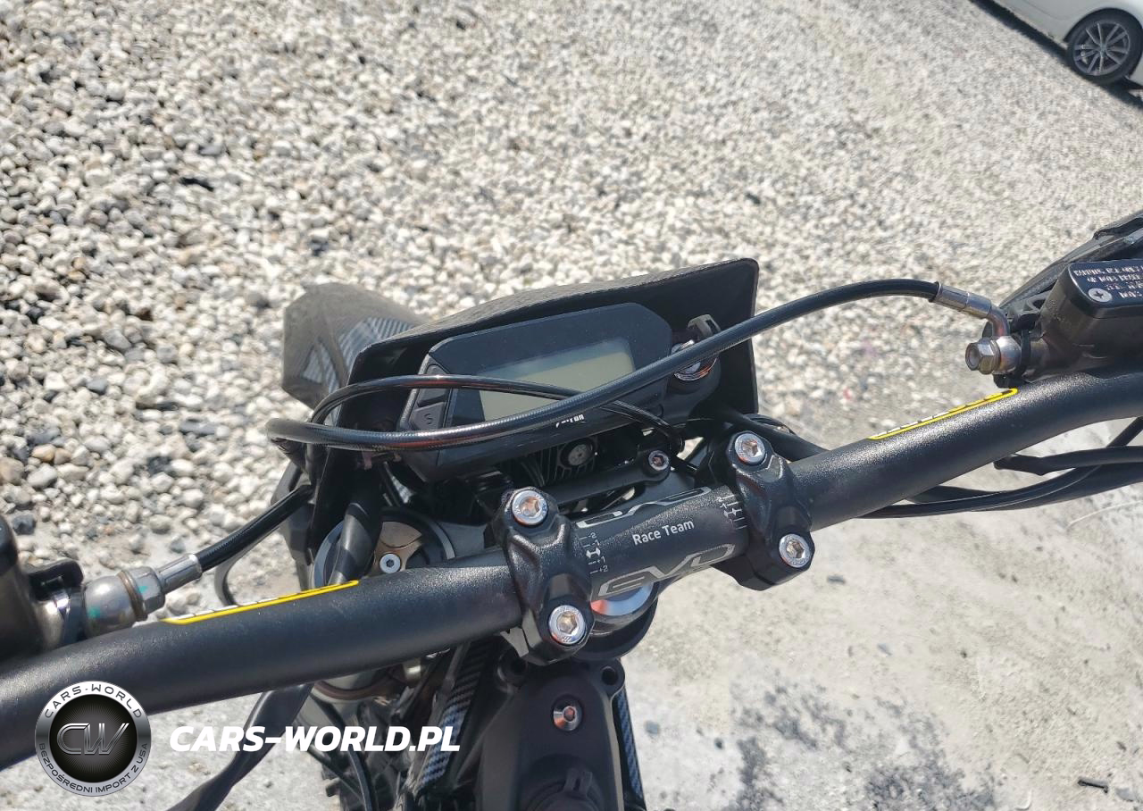 2024 Chon Dirt Bike VIN:HU3S3YYD6R0000053 - 7