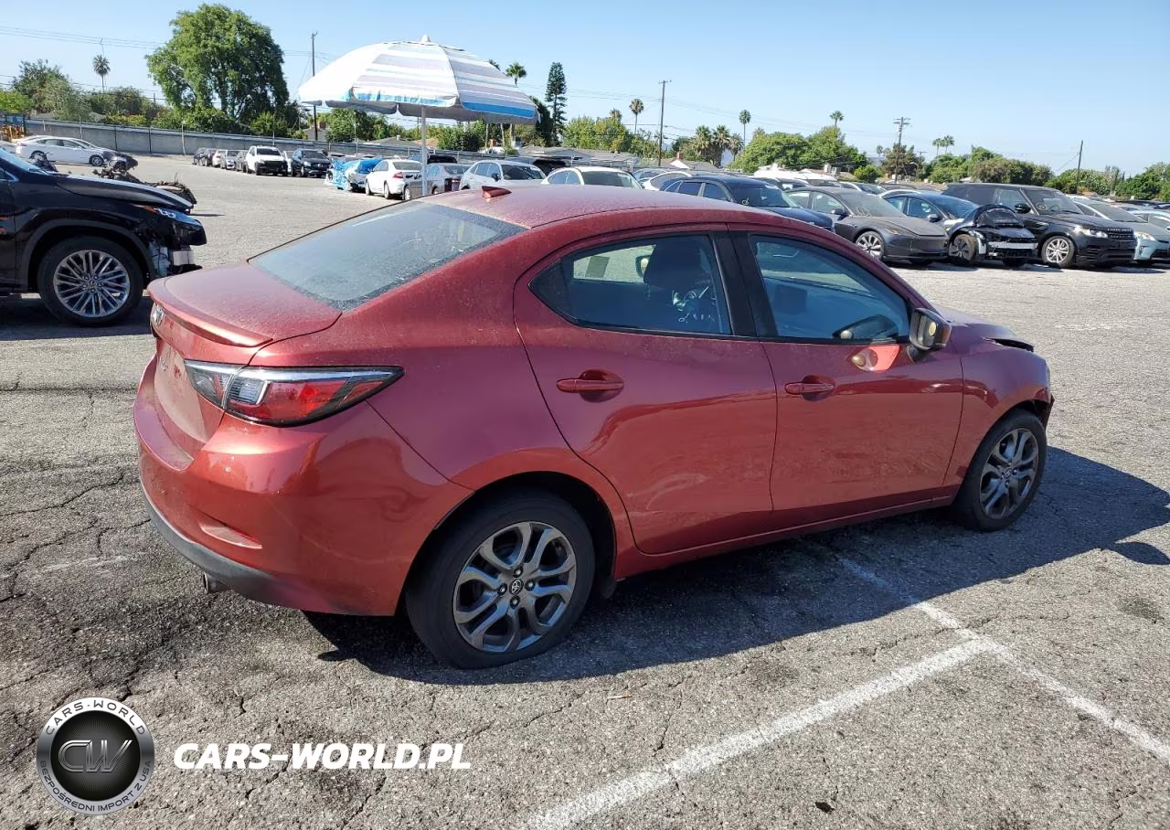 2019 Toyota Yaris L VIN:3MYDLBYV8KY517335 - 3