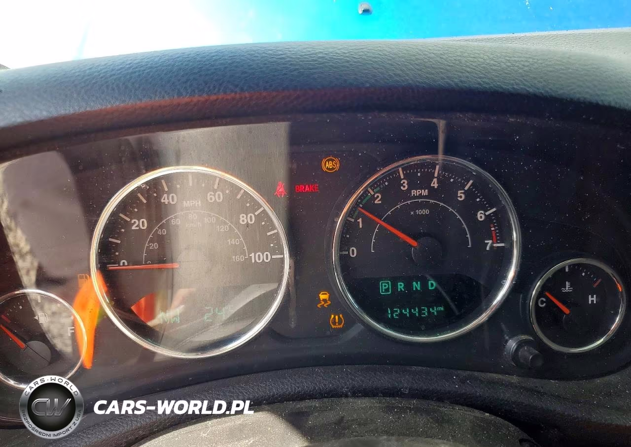 2015 Jeep Wrangler Sport VIN:1C4AJWAG1FL534924 - 9