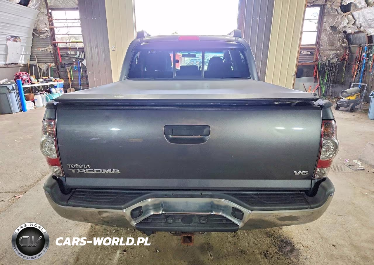 2015 Toyota Tacoma V6 VIN:3TMLU4EN1FM205801 - 6