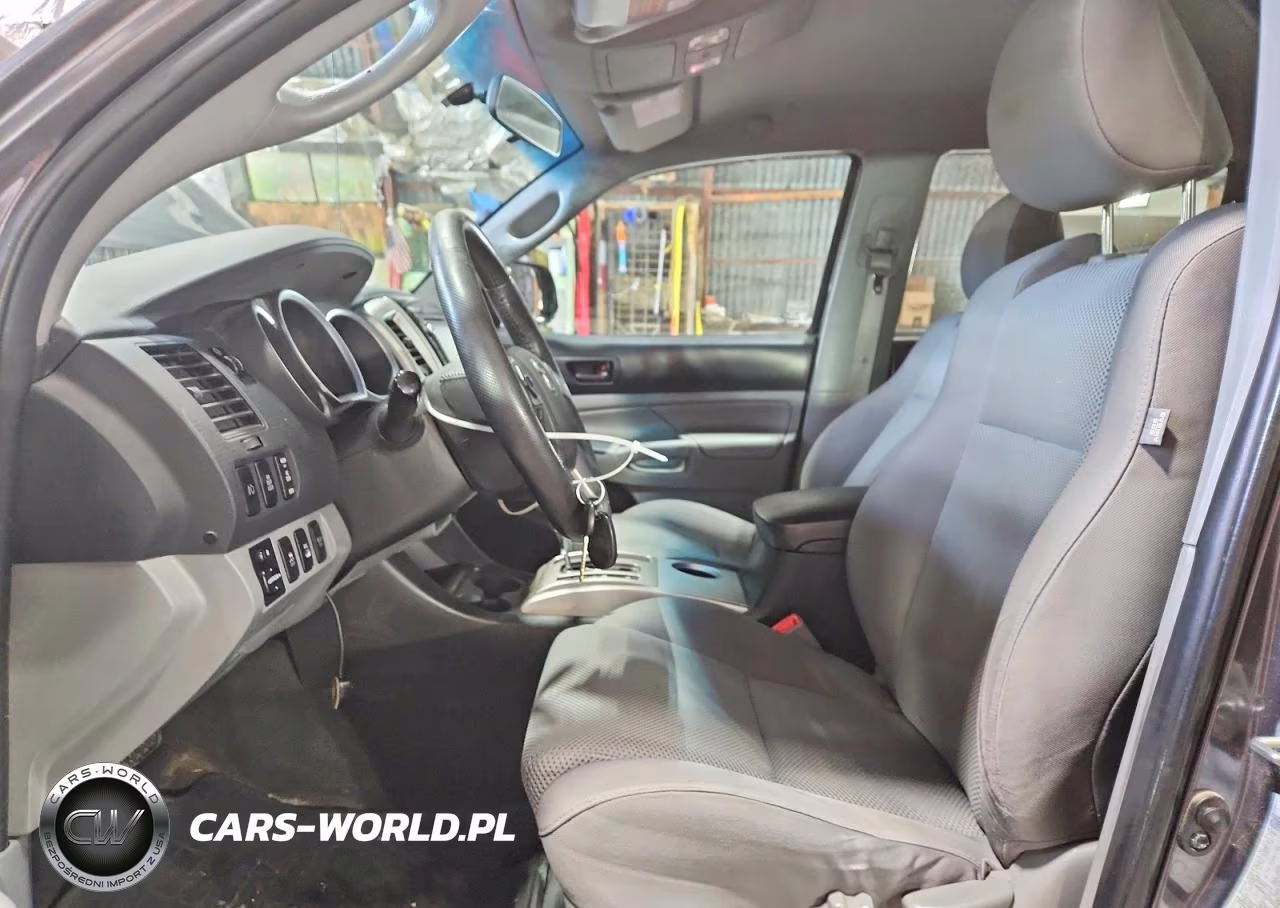 2015 Toyota Tacoma V6 VIN:3TMLU4EN1FM205801 - 7