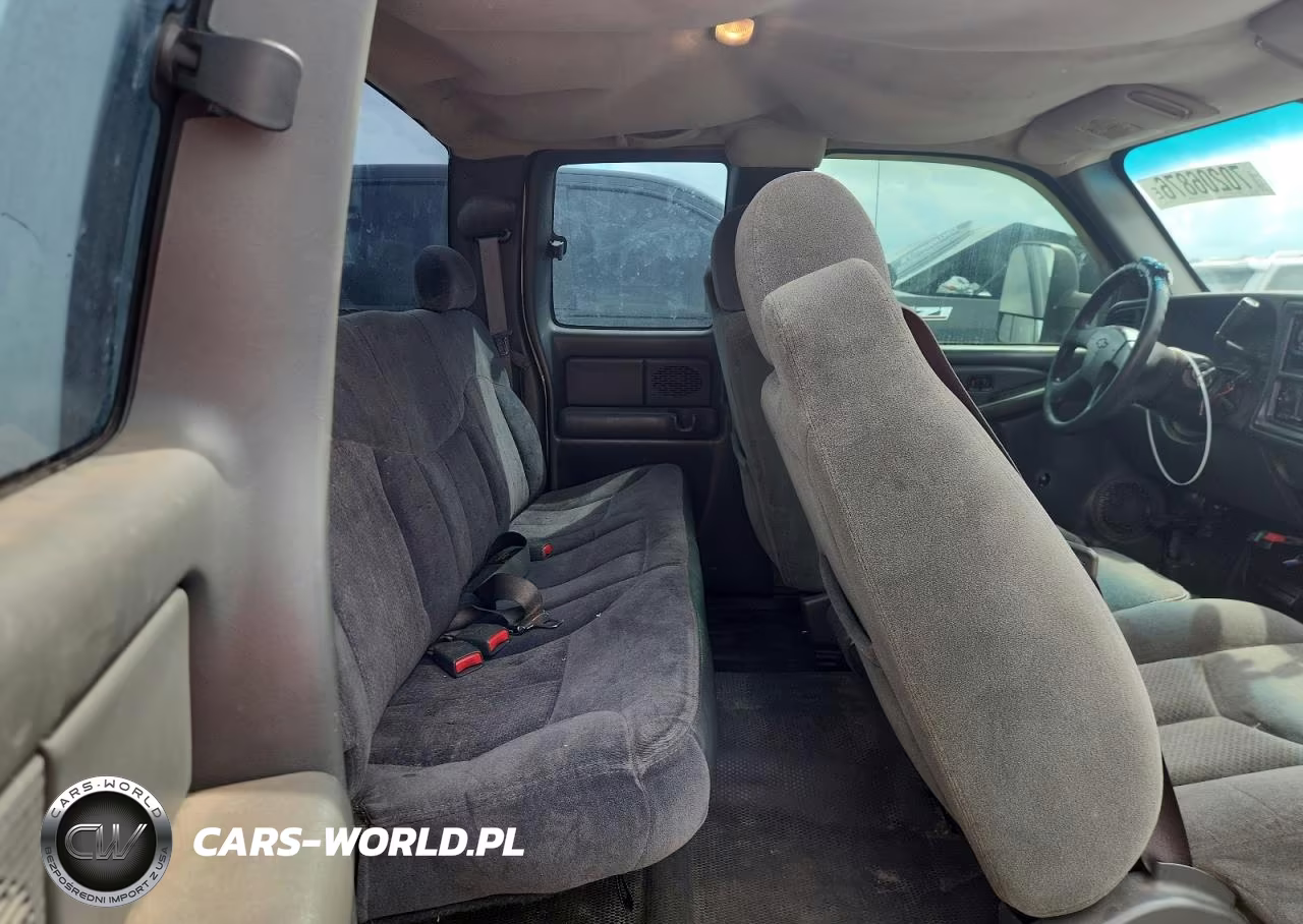 2004 Chevrolet Silverado C2500 Heavy Duty VIN:1GCHC29U34E113428 - 10