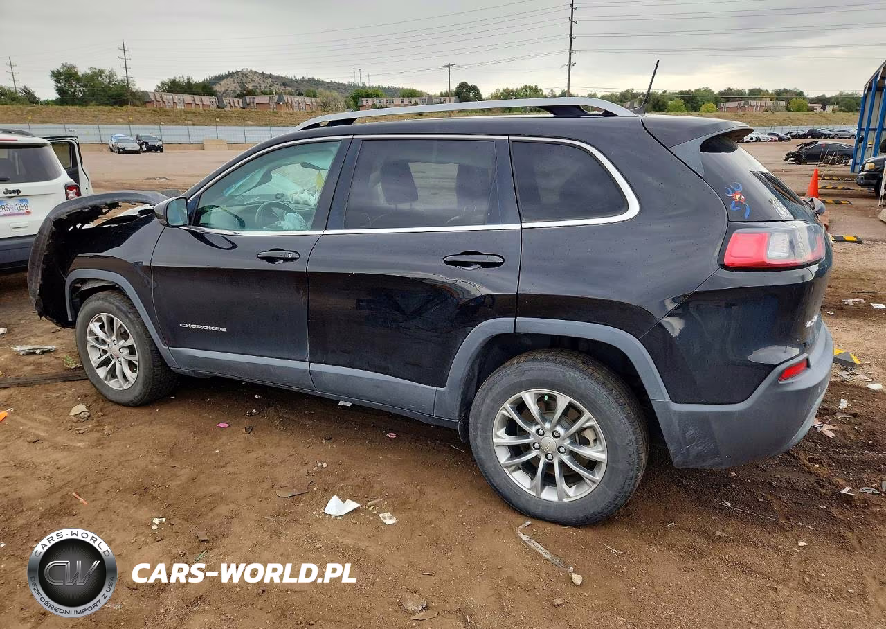 2019 Jeep Cherokee Latitude Plus VIN:1C4PJMLN7KD214876 - 2