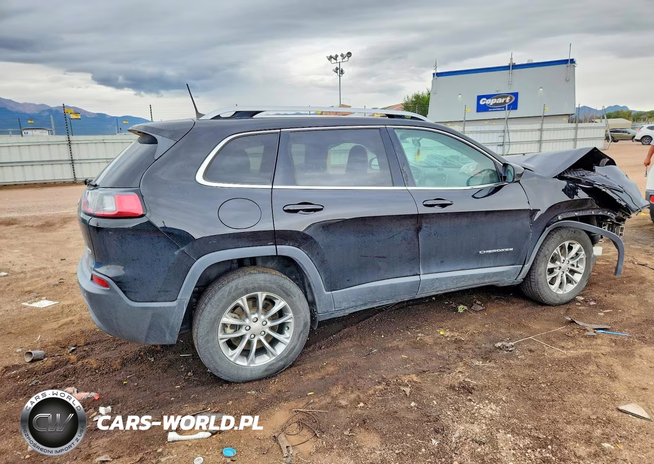 2019 Jeep Cherokee Latitude Plus VIN:1C4PJMLN7KD214876 - 3