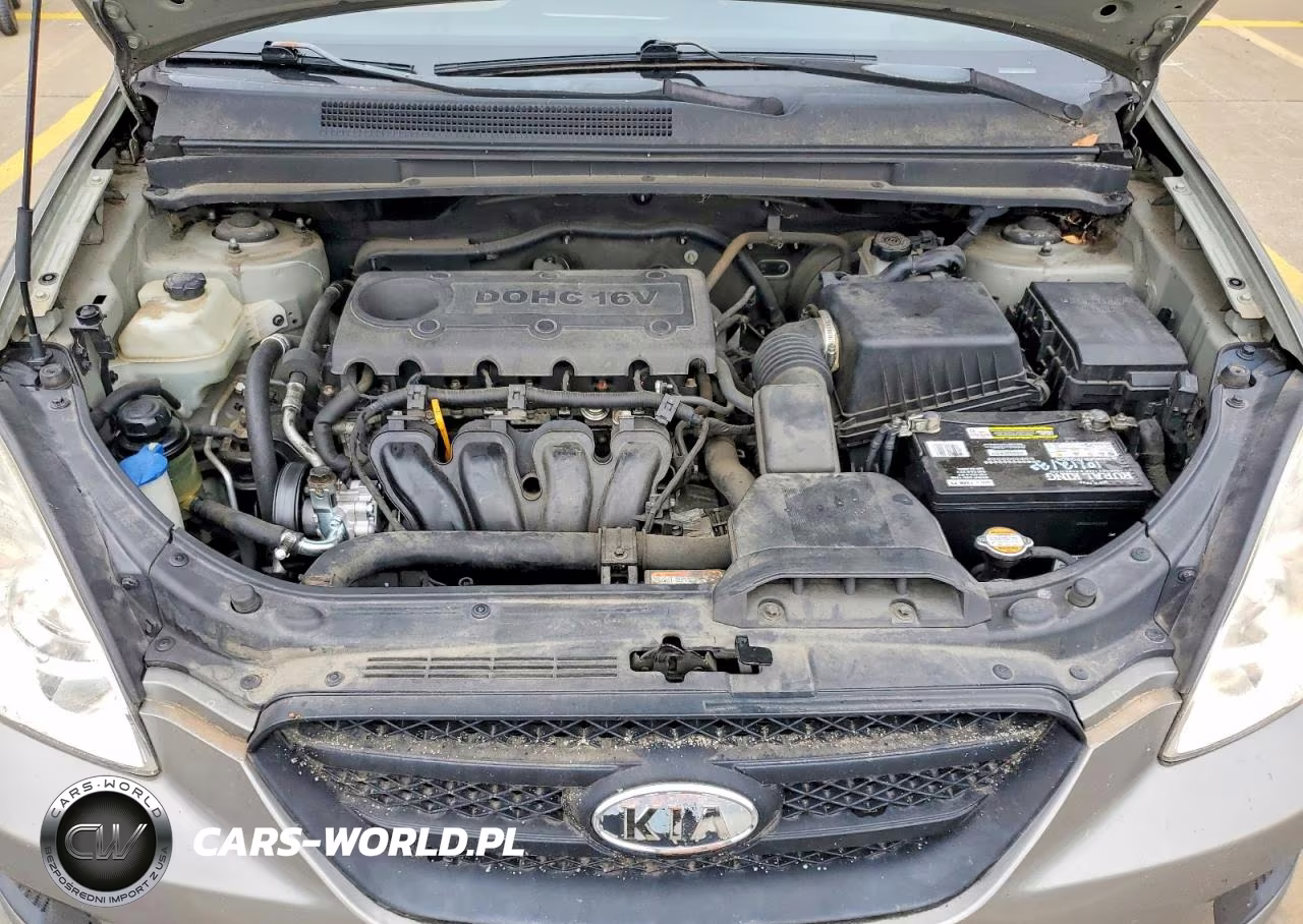 2009 Kia Rondo Base VIN:KNAFG528X97275317 - 12