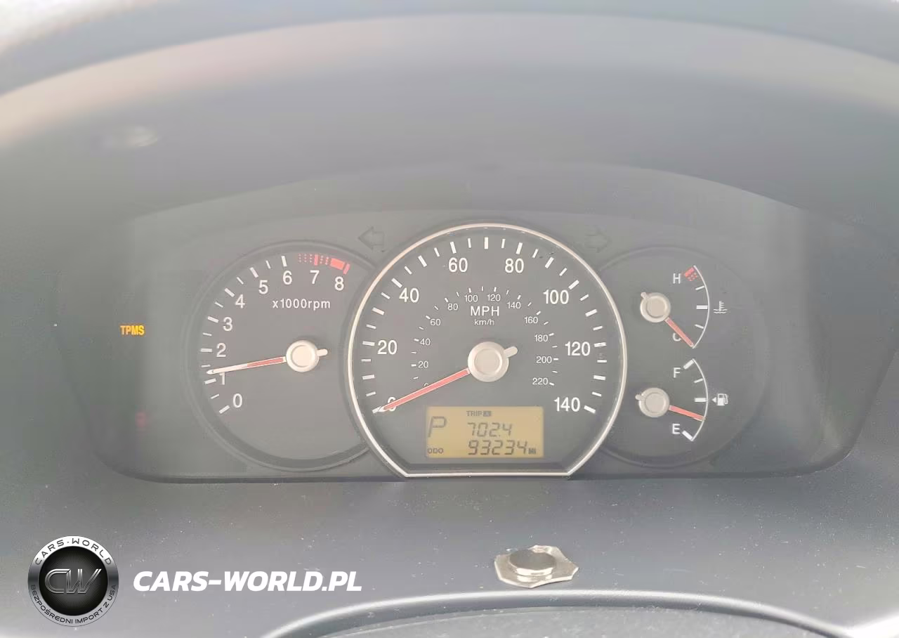 2009 Kia Rondo Base VIN:KNAFG528X97275317 - 9