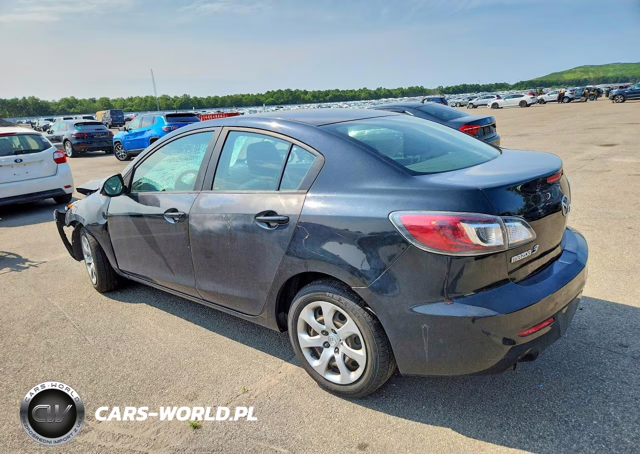 2013 Mazda 3 I VIN:JM1BL1TF8D1705621 - 2