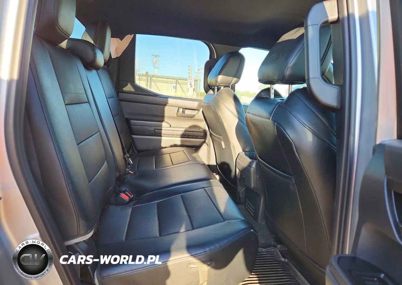 2025 Toyota Tacoma Sr5 VIN:3TMLB5JN7SM149987 - 10