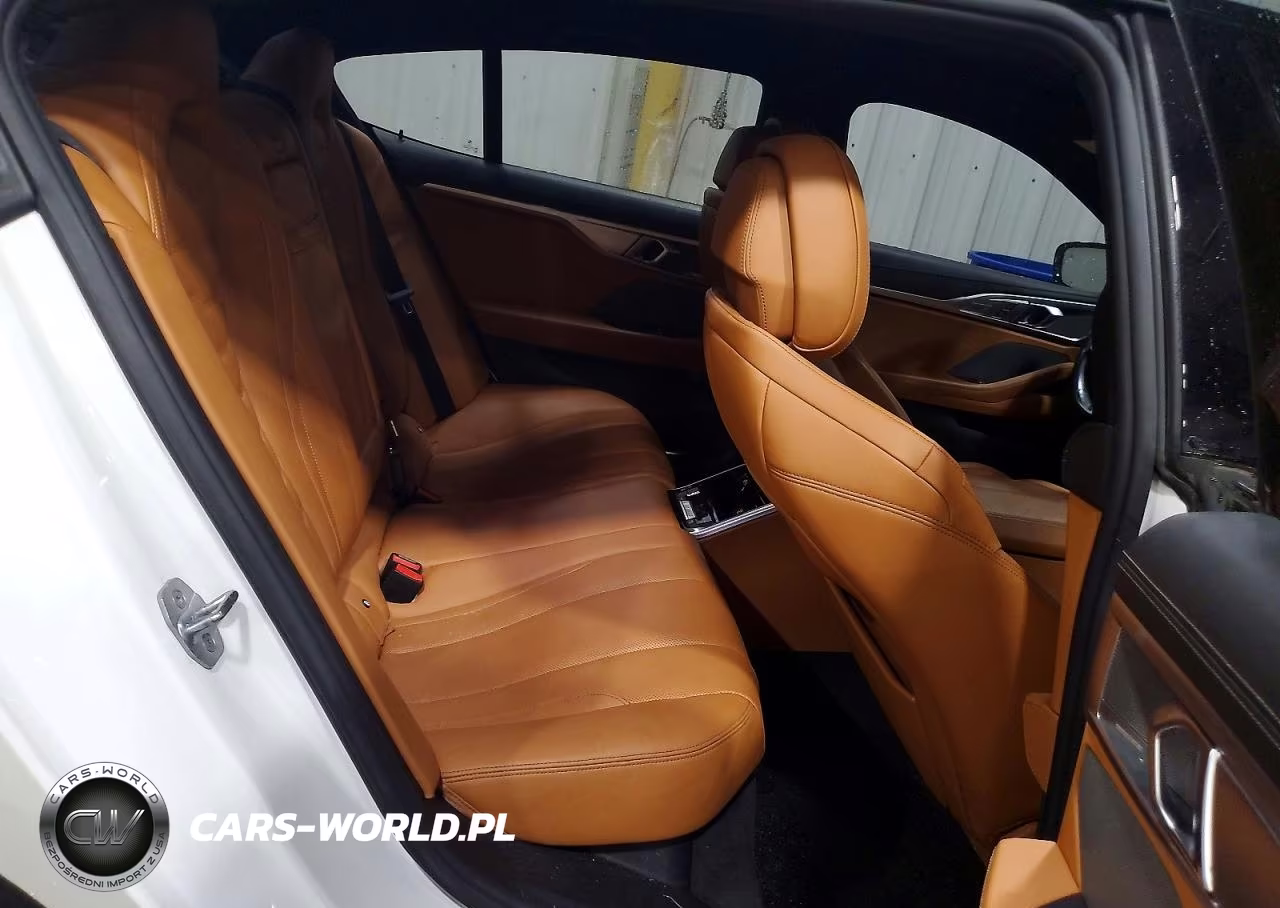 2022 BMW 840Xi VIN:WBAGV4C00NCJ59557 - 10