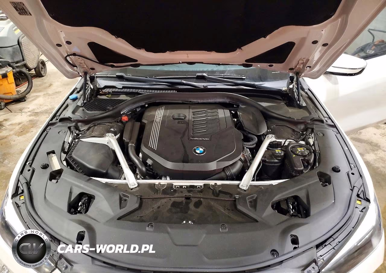 2022 BMW 840Xi VIN:WBAGV4C00NCJ59557 - 11