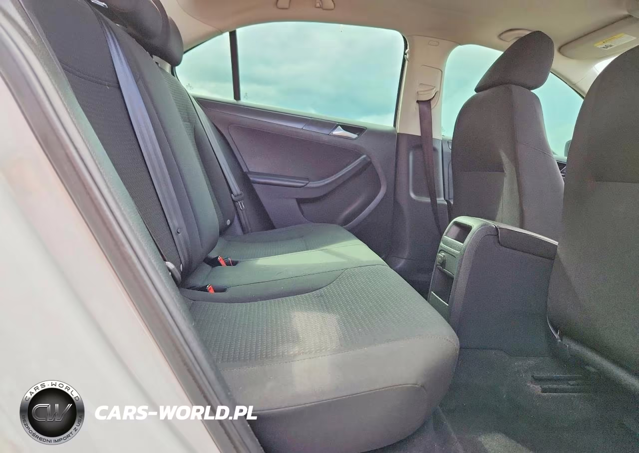 2016 Volkswagen Jetta S VIN:3VW267AJXGM364356 - 10