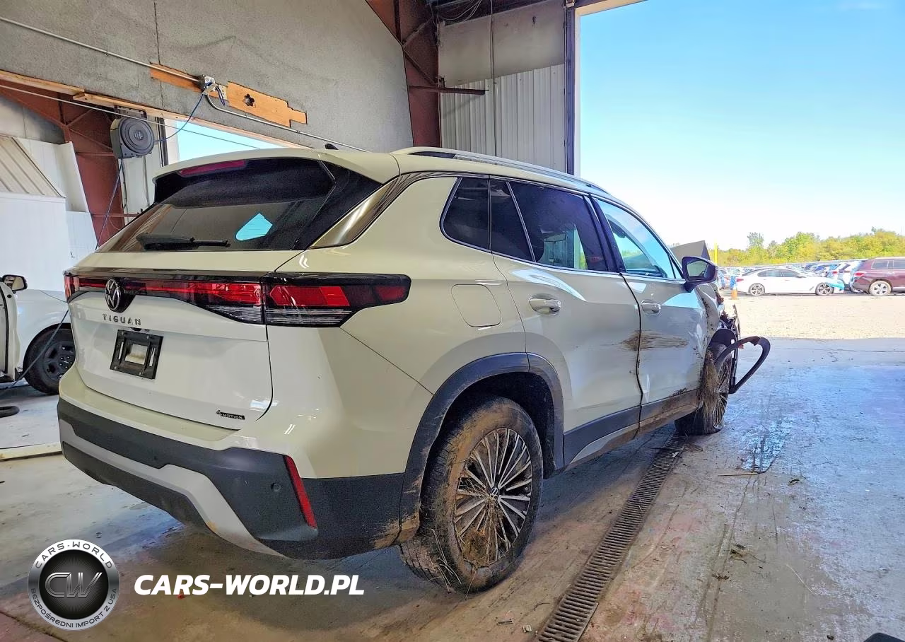 2025 Volkswagen Tiguan S VIN:3VVBR7RM2SM034598 - 3