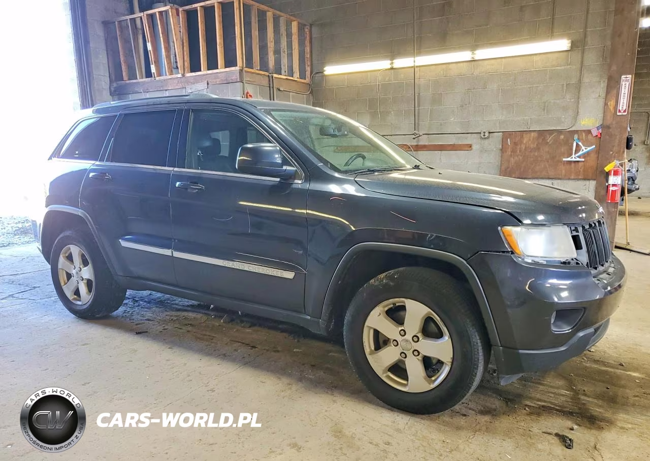 2013 Jeep Grand Cherokee Laredo VIN:1C4RJFAG3DC502346 - 4
