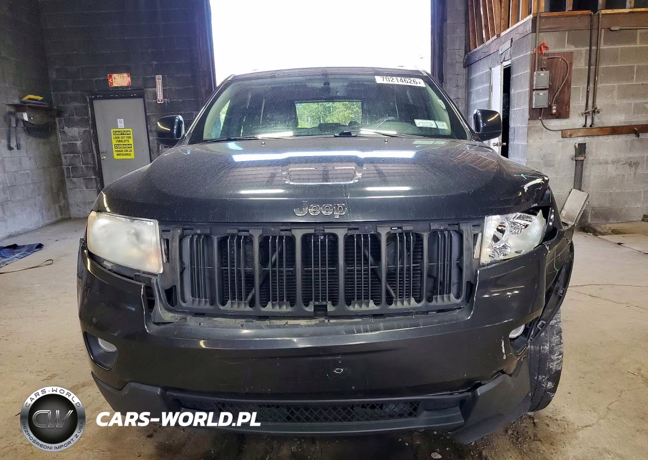 2013 Jeep Grand Cherokee Laredo VIN:1C4RJFAG3DC502346 - 5