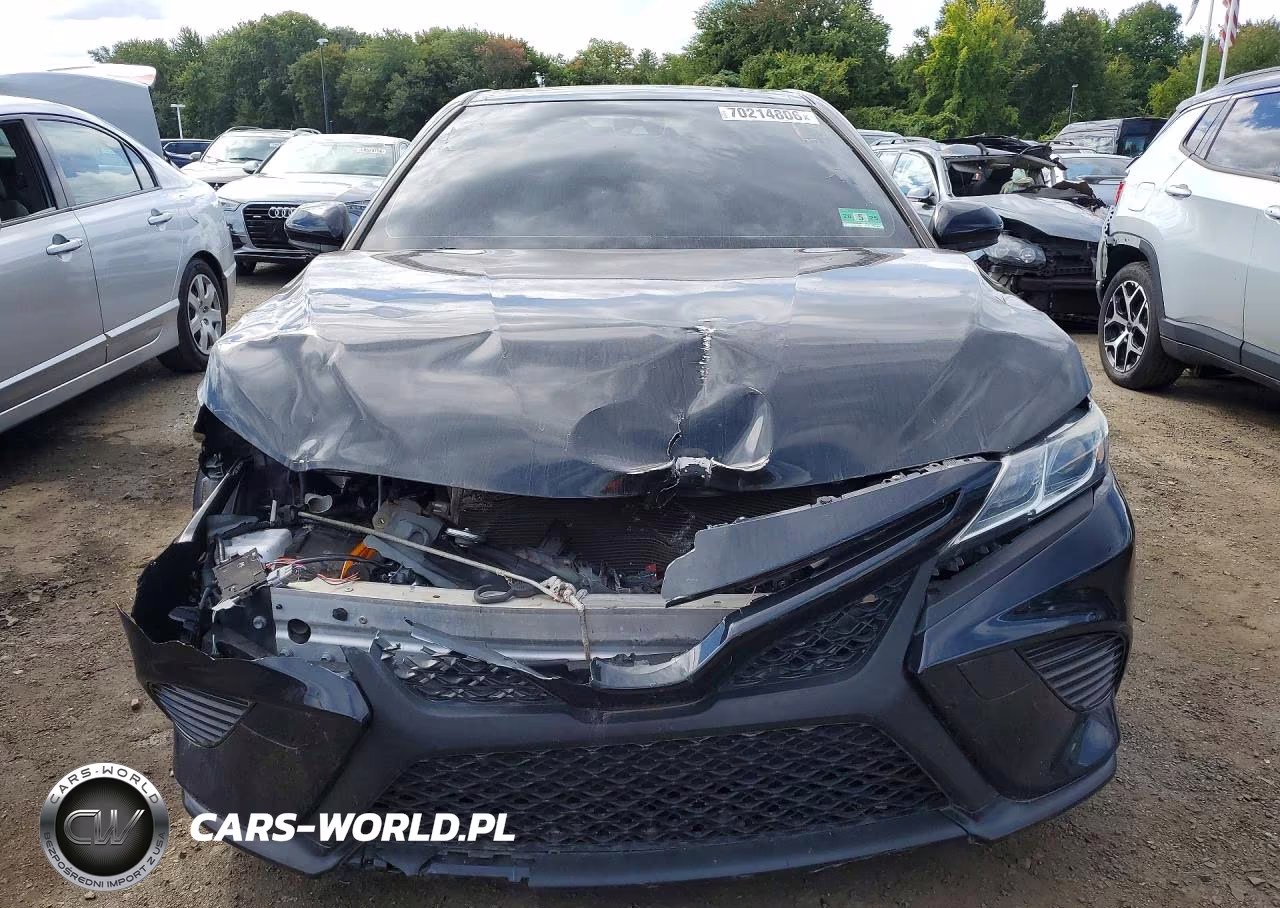 2018 Toyota Camry Se VIN:JTNB11HK2J3004130 - 5