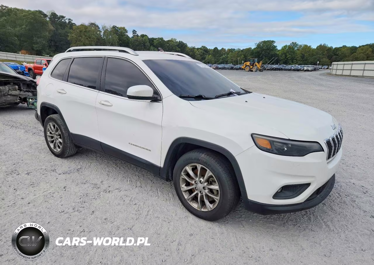 2019 Jeep Cherokee Latitude Plus VIN:1C4PJLLX4KD289952 - 4